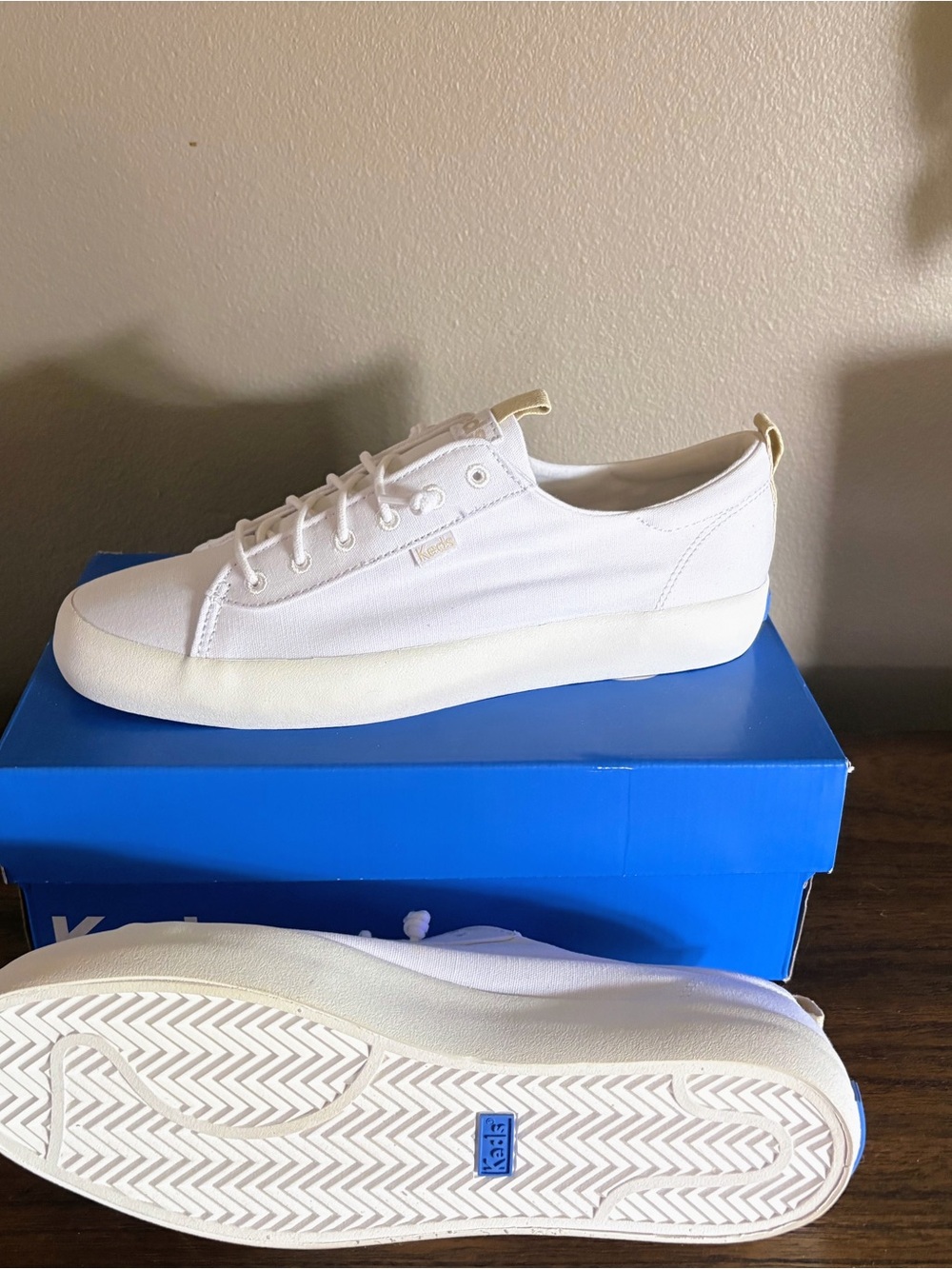 Keds White Kickback Canvas Low-Top Platform Sneakers